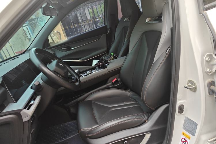 Used CHANGAN CS75 PLUS 2022 Second-Generation 2.0T Automatic Prestige Model Left Front Seat