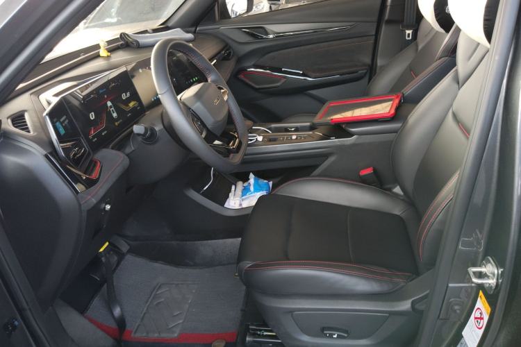 Used Oshan X5 PLUS 2023 Revised Version 1.5T DCT Navigation Edition
