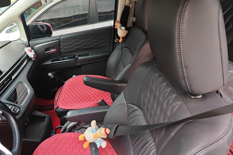 Used Honda Elysion 2022 2.0L eHEV Luxury First Edition Left Front Seat