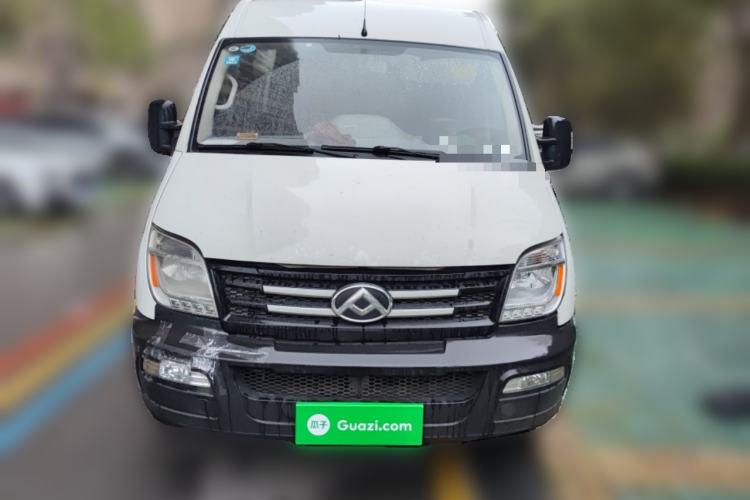 Used SAIC MAXUS Xintu V80 2019 2.5T Classic Model 6-Speed Manual Aotong Long Wheelbase Mid-Height 7-Seater
