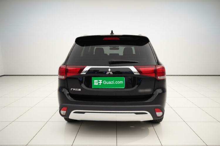 Used Mitsubishi Outlander 2019 2.0L Two-Wheel Drive Comfort Edition 5 Seats China V Standard Rear