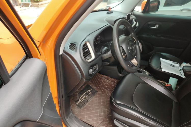 Used Jeep Renegade 2017 180T Automatic High-Energy Version Driver Seat