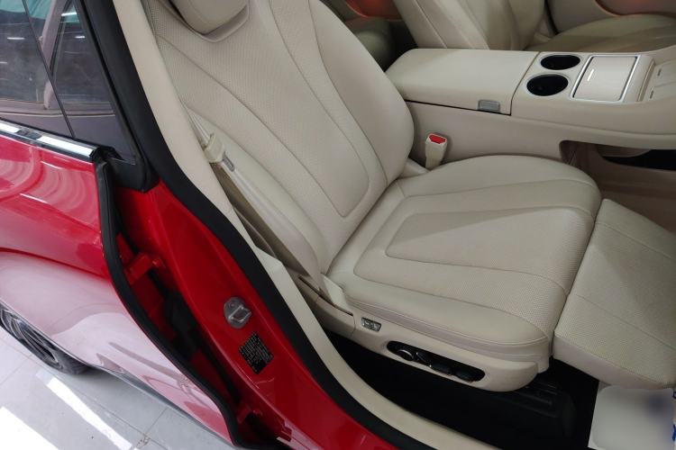 Used Hima Luxeed R7 2024 All-Electric 736 km Ultra Right Front Seat