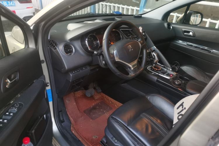 Used Peugeot 3008 2015 1.6THP Automatic Prestige Edition Driver Seat