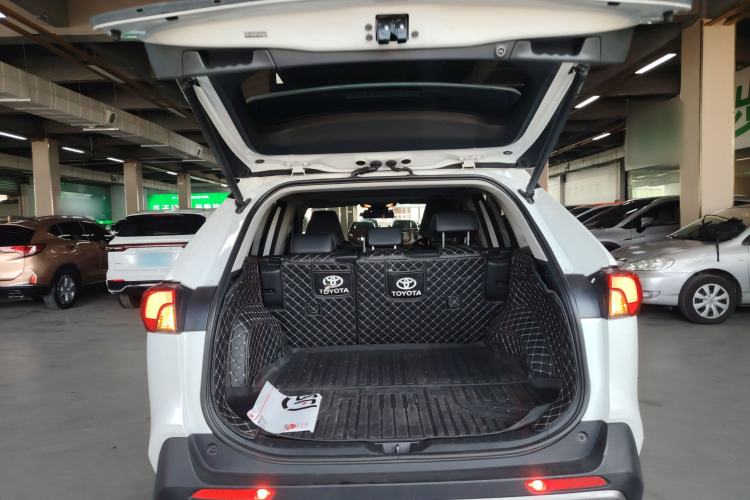 Used Toyota RAV4 2021 2.0L CVT 4x4 Style PLUS Edition