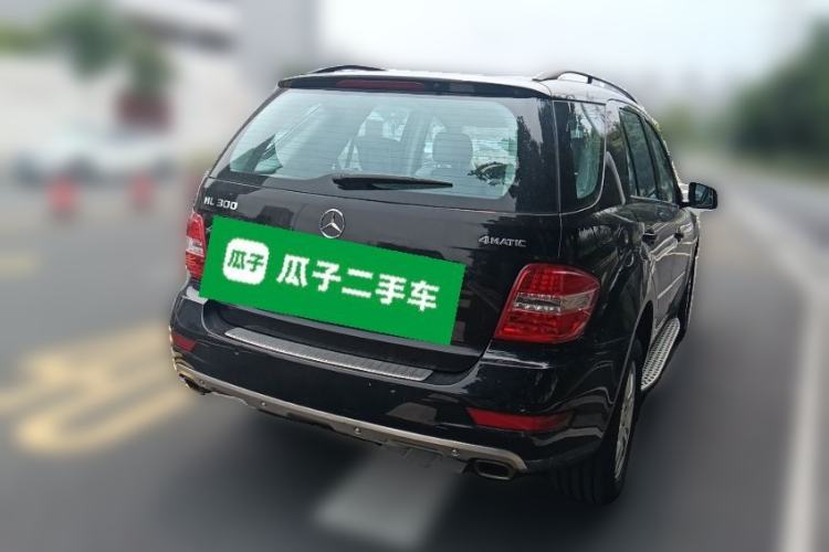 Used Mercedes-Benz M-Class 2010 ML 300 4MATIC Rear Right 45 Deg