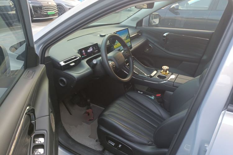 Used AION V 2024 Aion Tyrannosaurus 650 Smart Luxury Edition