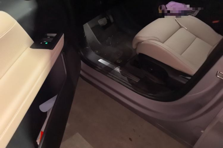 Used Volvo XC70 Plug-in Hybrid 2026 Model Four-Wheel Drive Long-Range Plus Driver Seat