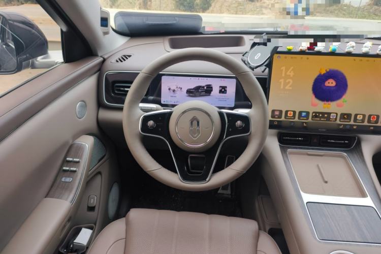 Used Hima AITO M7 2026 Model Range-Extending Max All-Wheel Drive 5-Seater Version Steering Wheel