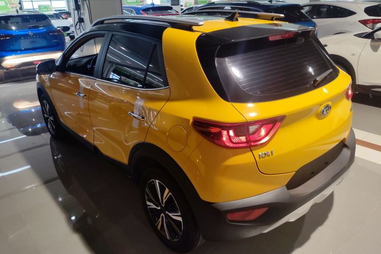 Used Kia kx1 Stonic 2021 1.4L CVT Fun & Sunroof Model Exterior 2