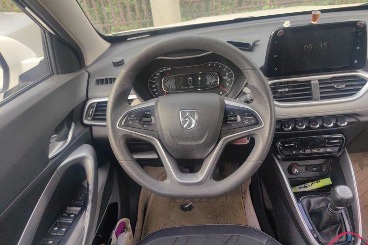 Used Baojun 510 2017 1.5L Manual Fashion Model
