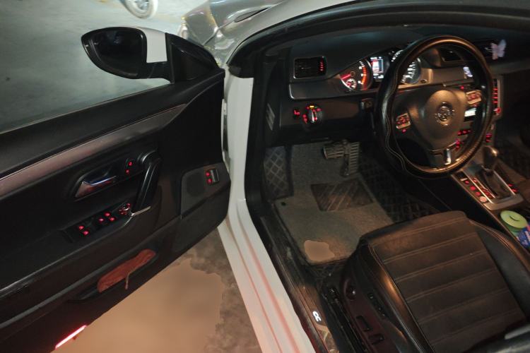 Used Volkswagen FAW-Volkswagen CC 2015 1.8TSI Luxury Model Driver Seat