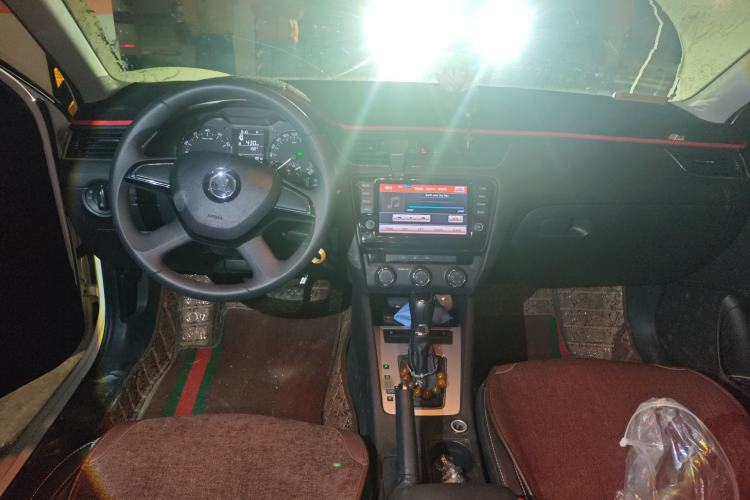 Used Skoda Octavia 2015 1.6L Automatic Yijie Edition
