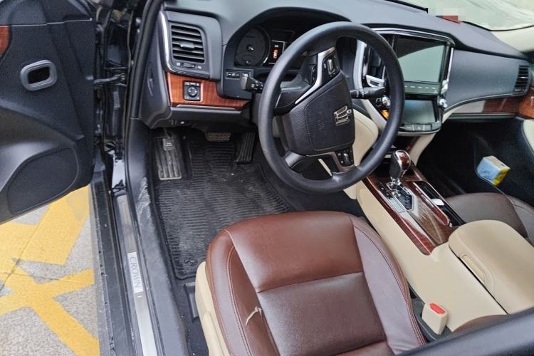 Used Toyota Crown 2015 2.0T Pioneer Edition