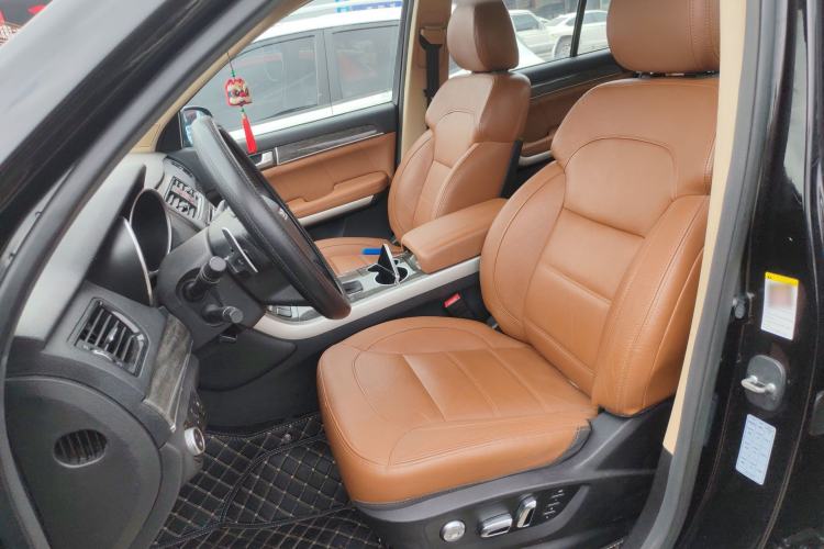 Used Haval H8 2015 2.0T Two-Wheel-Drive Luxury Version Left Front Seat