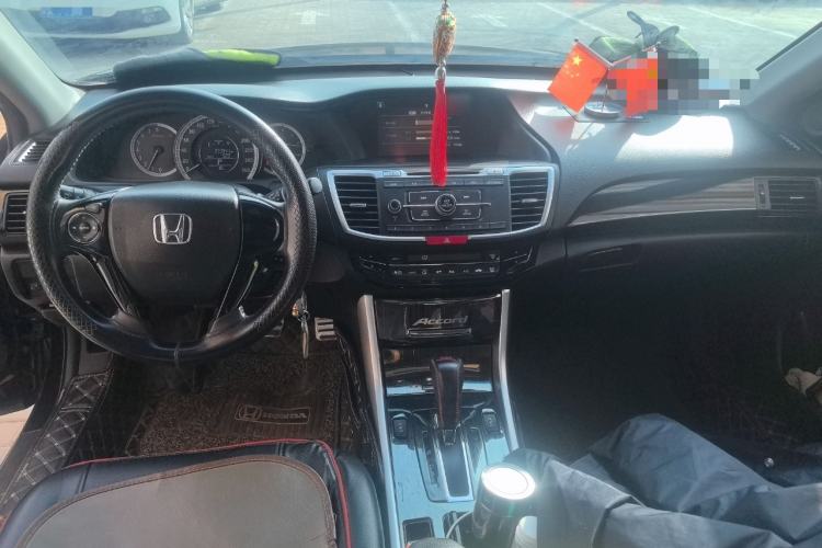 Used Honda Accord 2016 2.0L Elite Edition Center Console