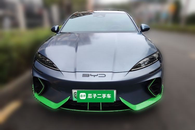 Used BYD Seal 2022 650 km All-Wheel-Drive Performance Version
