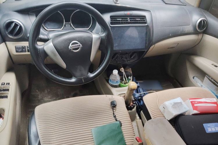 Used Nissan Livina 2013 1.6XL Manual Luxury Edition
