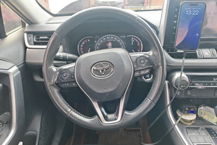 Used Toyota RAV4 2020 2.0L CVT Two-Wheel Drive Fashion PLUS Edition
