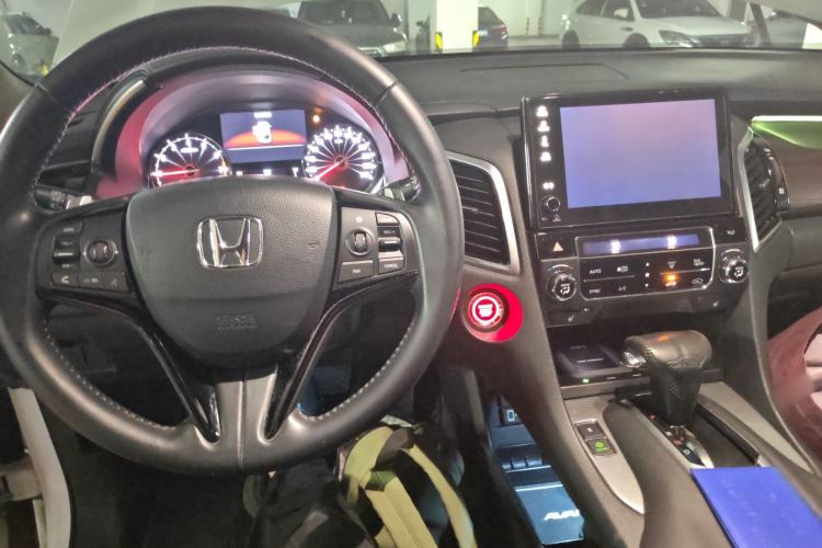 Used Honda Avancier 2017 240TURBO Two-Wheel Drive Luxury Edition Center Console