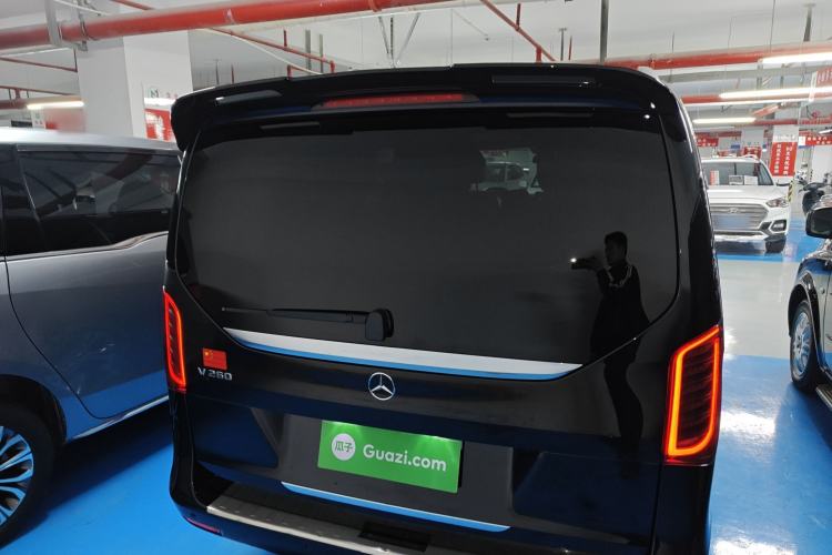 Used Mercedes-Benz V-Class 2018 V 260 Avantgarde Edition China VI