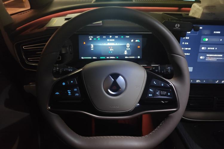 Used Denza D9 2022 DM-i 970 Four-Wheel Drive Flagship Model
