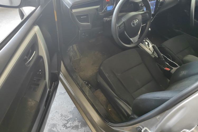 Used Toyota Corolla 2017 1.6L CVT GL Driver Seat