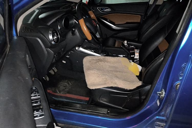 Used BYD Yuan 2016 1.5L Manual Luxury Model Driver Seat