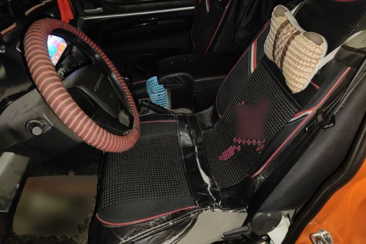 Used FORTHING Lingzhi 2022 V3 1.6L Base Model 2 Seats
