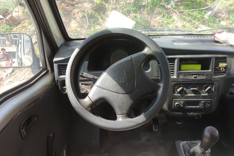 Used Wuling Zhiguang 2013 1.0L Practical Version

