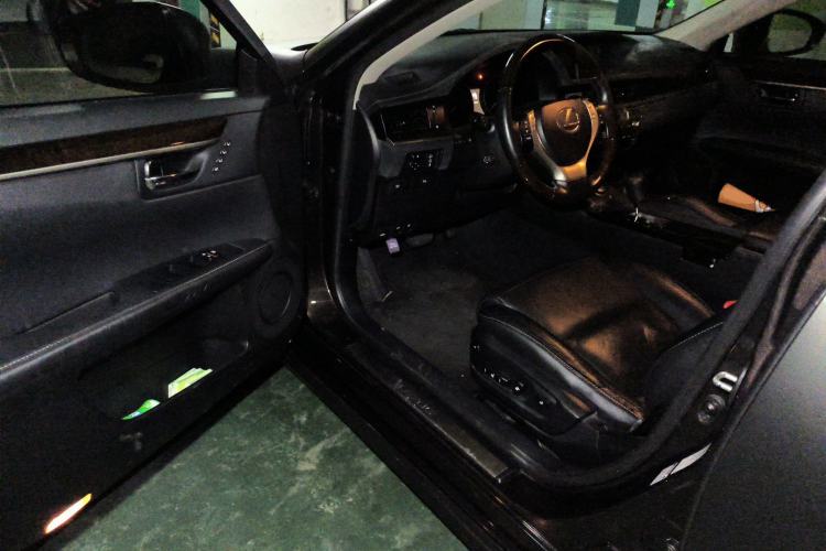 Used Lexus ES 2013 250 Elegant Edition
