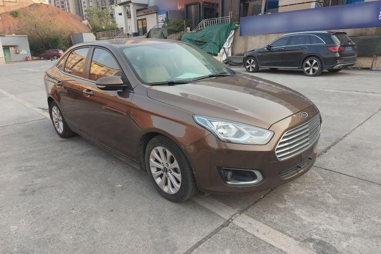 Used Ford Escort 2015 1.5L Automatic Fashion Model
