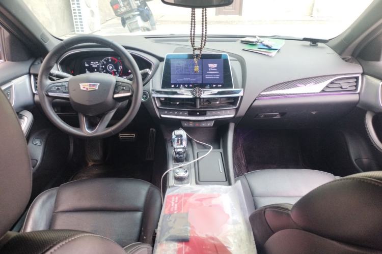 Used Cadillac CT5 2023 28T Prestige Model Center Console