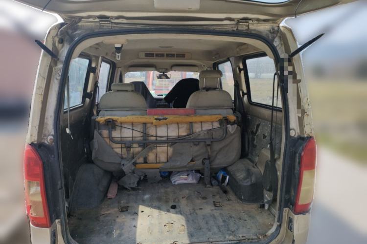 Used Wuling Rongguang V 2016 1.5L Standard Version Trunk