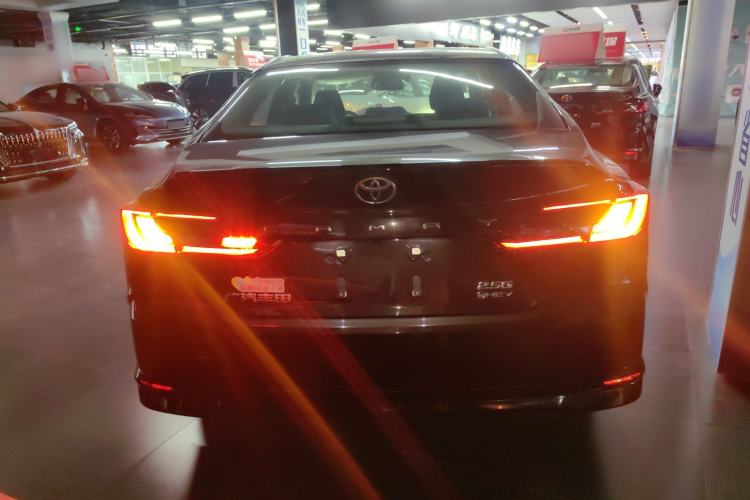 Used Toyota Camry 2024 Dual-Engine 2.5HG Prestige Edition