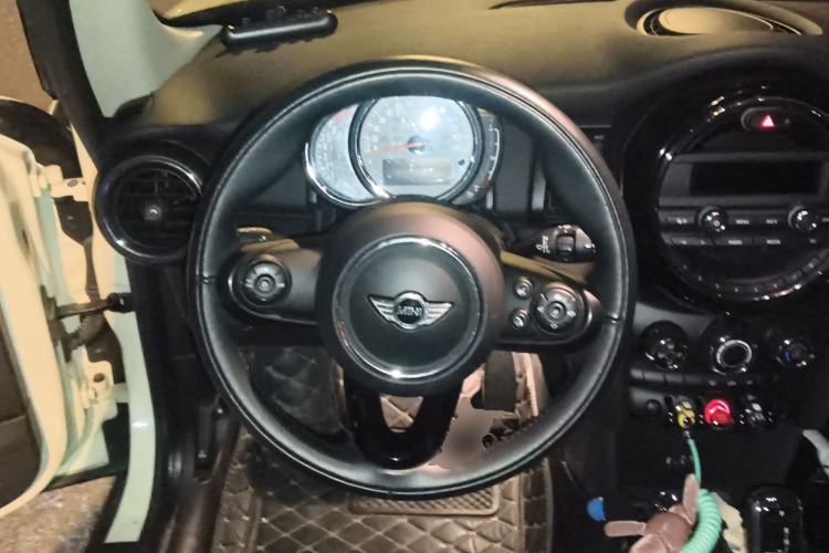 Used MINI 2018 1.5T ONE