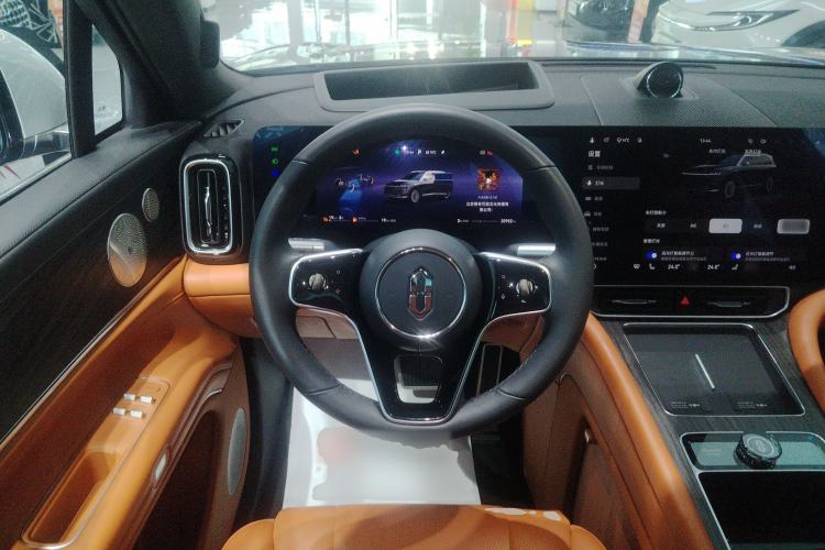 Used Hima AITO M9 2024 Range-Extended Ultra Version 52 kWh 5-Seater Model Steering Wheel