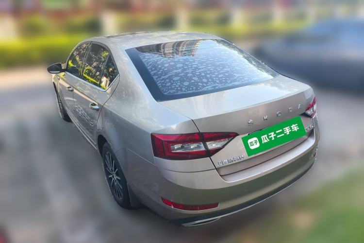 Used Skoda Octavia 2018 1.6L Automatic Luxury Edition