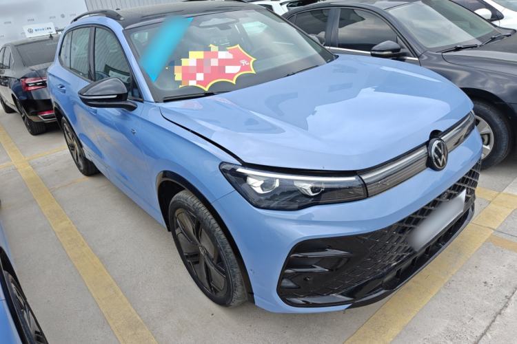 Used Volkswagen Tiguan L 2024 PRO 380TSI Four-Wheel Drive R-Line Prestige Edition Front Right 45 Deg