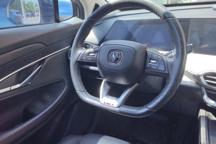 Used CHANGAN UNI-T 2020 1.5T Prestige Version
