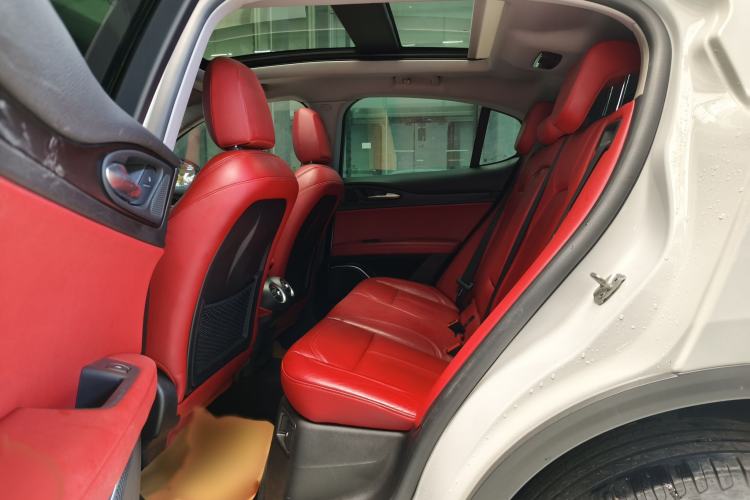 Used Alfa Romeo Stelvio 2017 2.0T 200HP Elite Edition