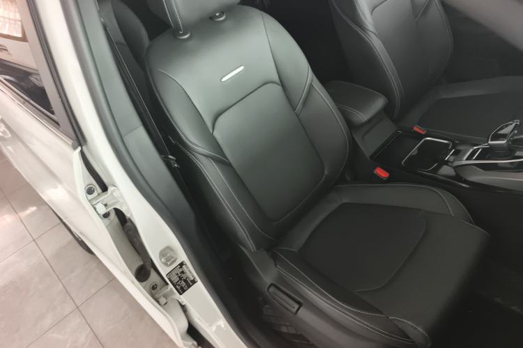 Used SAIC MAXUS EUNIQ 5 2020 1.3T PLUG-IN Elite Edition