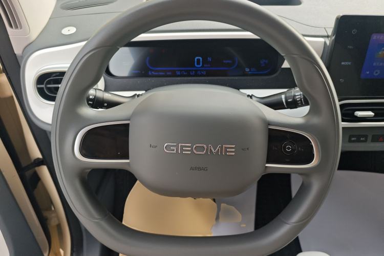 Used Geely Galaxy Panda 2025 210 km – Yuanqi Bear Steering Wheel