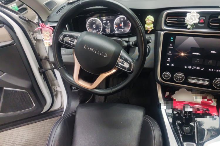 Used Lynk & Co 01 2019 2.0T Two-Wheel Drive Zhaopu Version China V Standard
