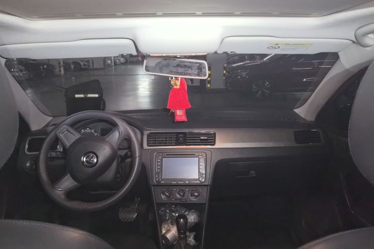 Used Skoda Rapid Spaceback 2014 1.6L Automatic Enjoyment Edition
