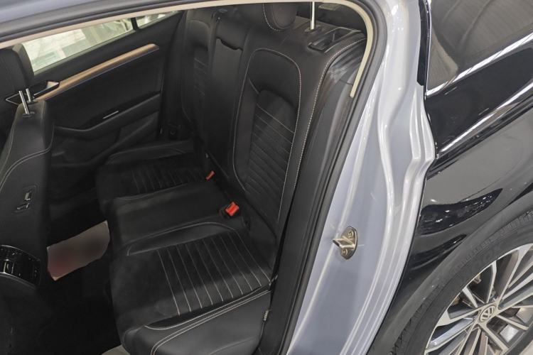 Used Volkswagen Magotan 2020 380TSI DSG Luxury Version Left Rear Seat