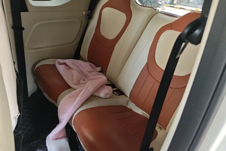 Used Wuling Hongguang MINIEV 2024 3rd Generation 215km Youth Edition Left Rear Seat