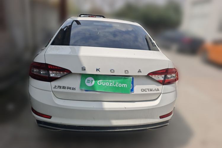 Used Skoda Octavia 2019 1.5L Automatic Smart Drive Luxury Edition China VI Standard