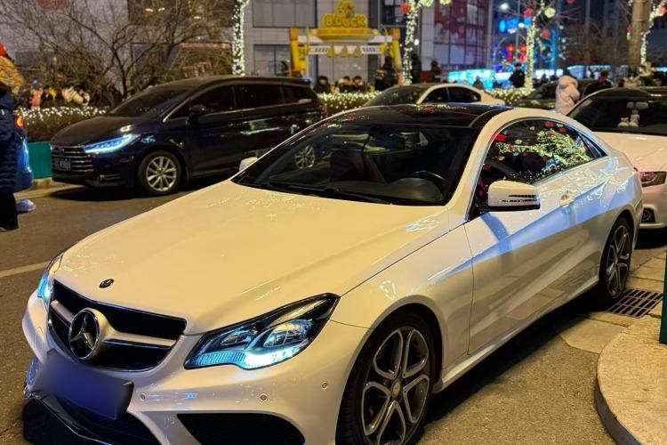 Used Mercedes-Benz E-Class 2014 E 200 Coupe Exterior 1