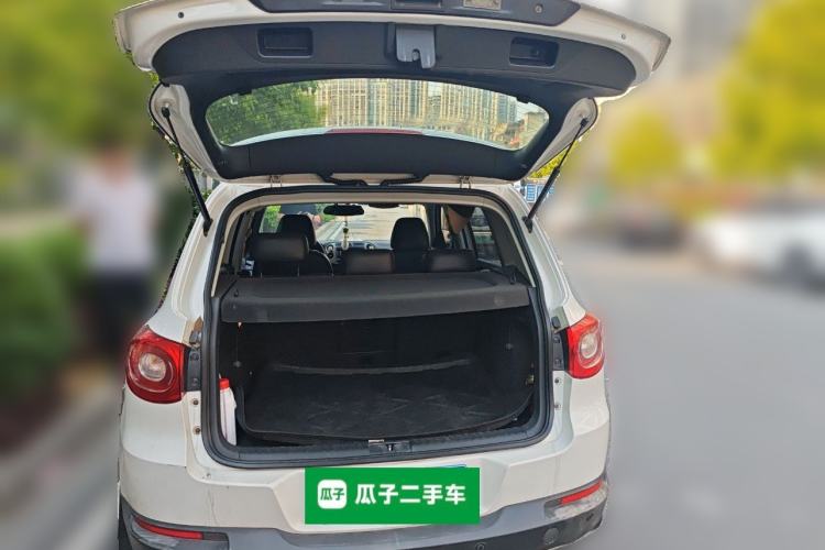 Used Volkswagen Tiguan 2012 2.0 TSI Automatic All-Wheel Drive Flagship Edition Trunk